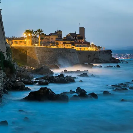 Duplex Neuf A 30s Des Plages Juan-les-Pins